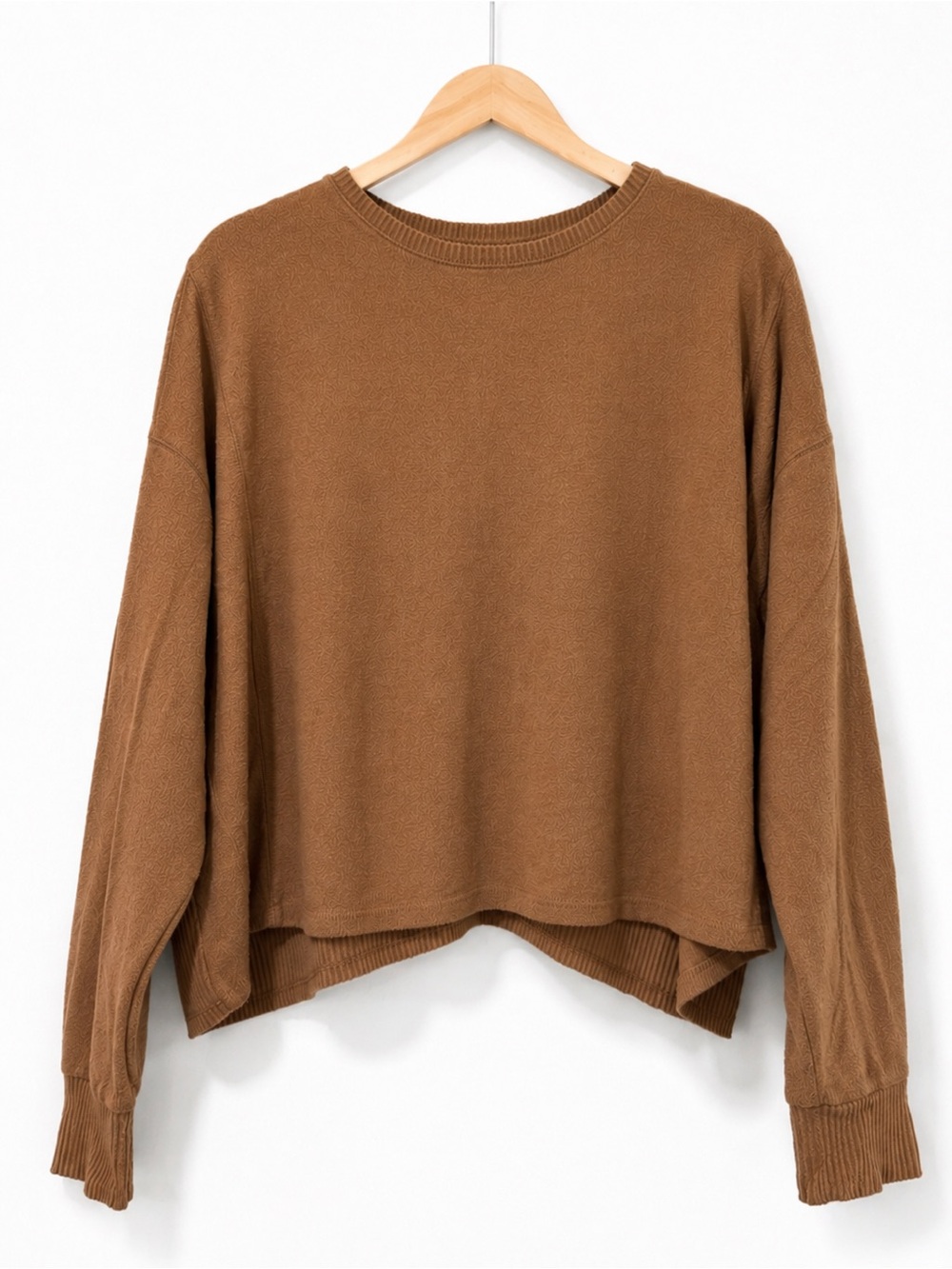 ✨ Lucky Brand Apple Butter Toffee Brown Cropped Sweater Raw Hem Boho Size M ✨